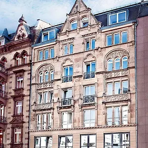 Five Elements And Capsules Frankfurt Albergue Frankfurt am Main
