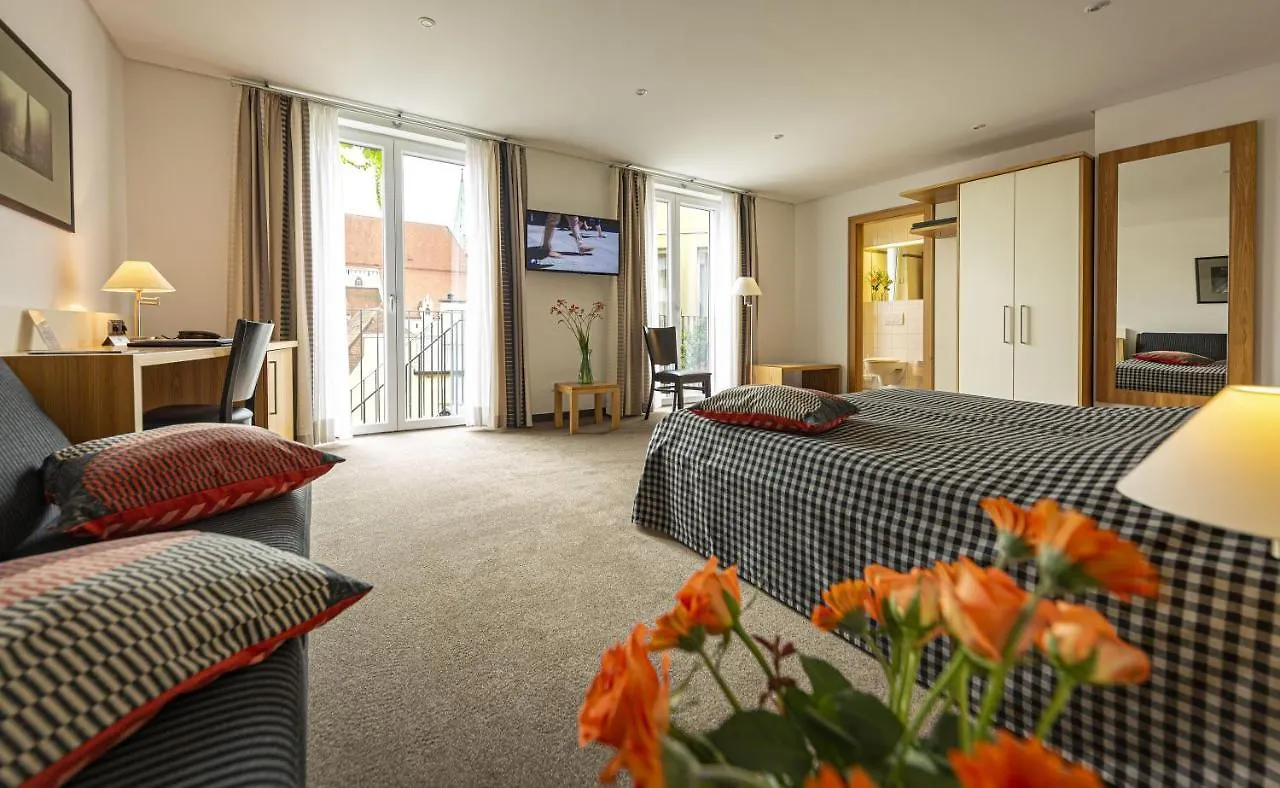 Dom Hotel Augusta